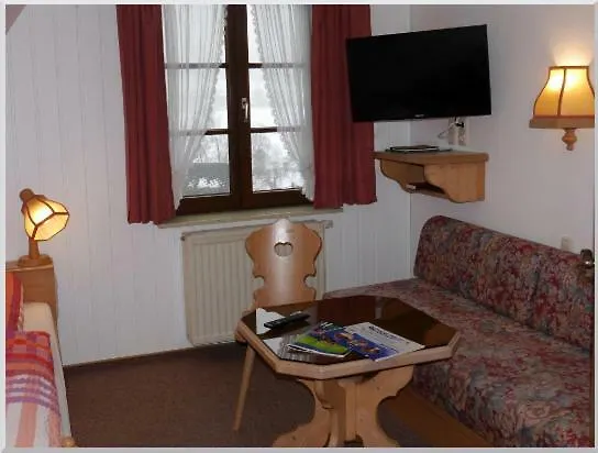 Gasthof-pension Rotes Haus Pensjonat 3*